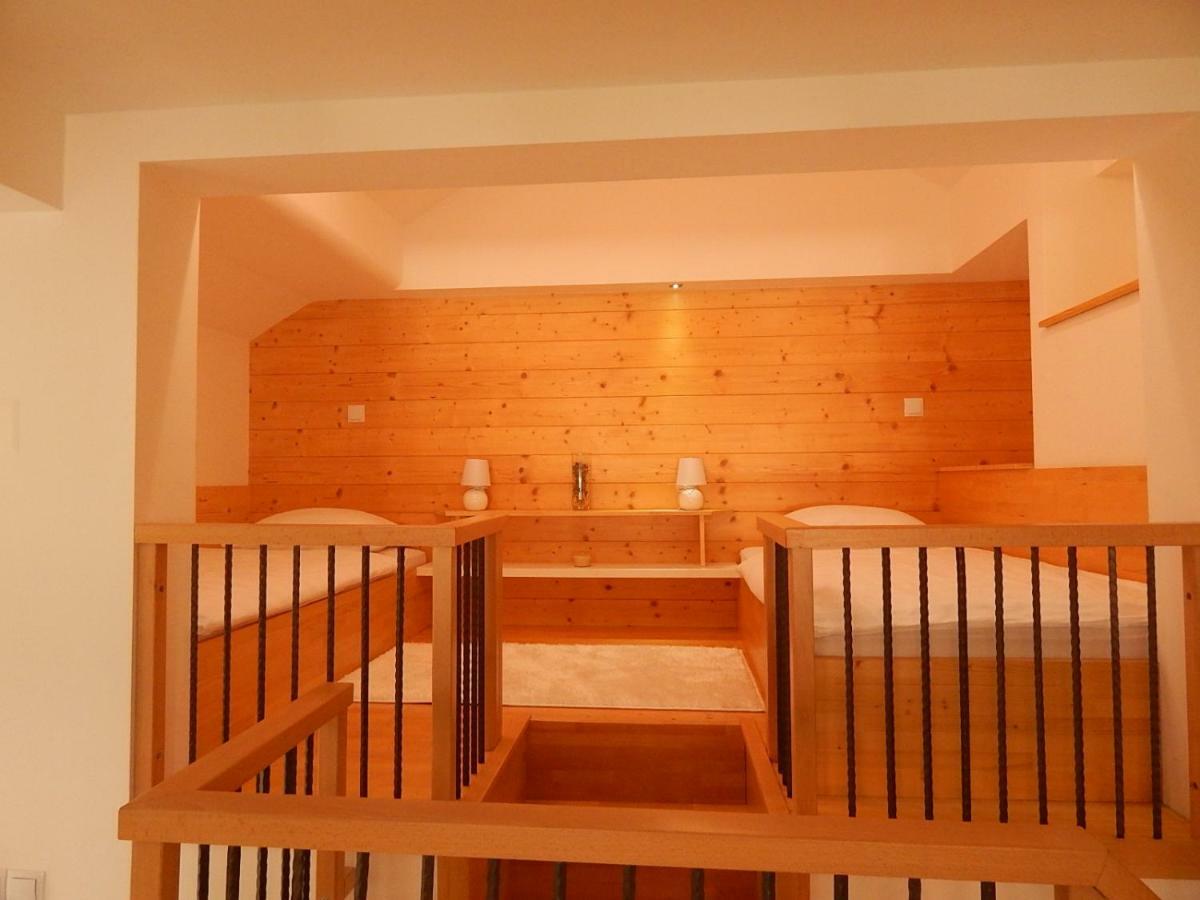 Studio Apartman Lakasa Rakovica Exterior foto
