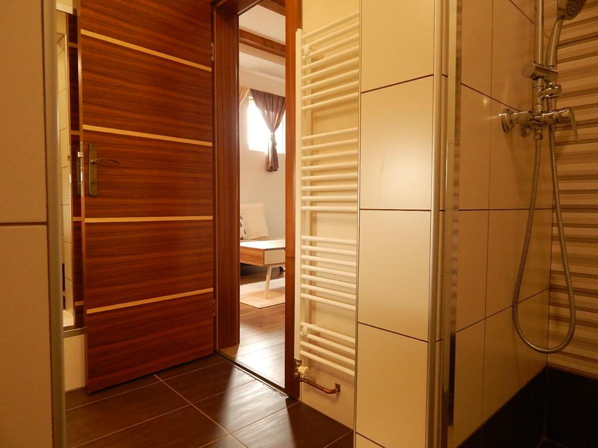 Studio Apartman Lakasa Rakovica Exterior foto
