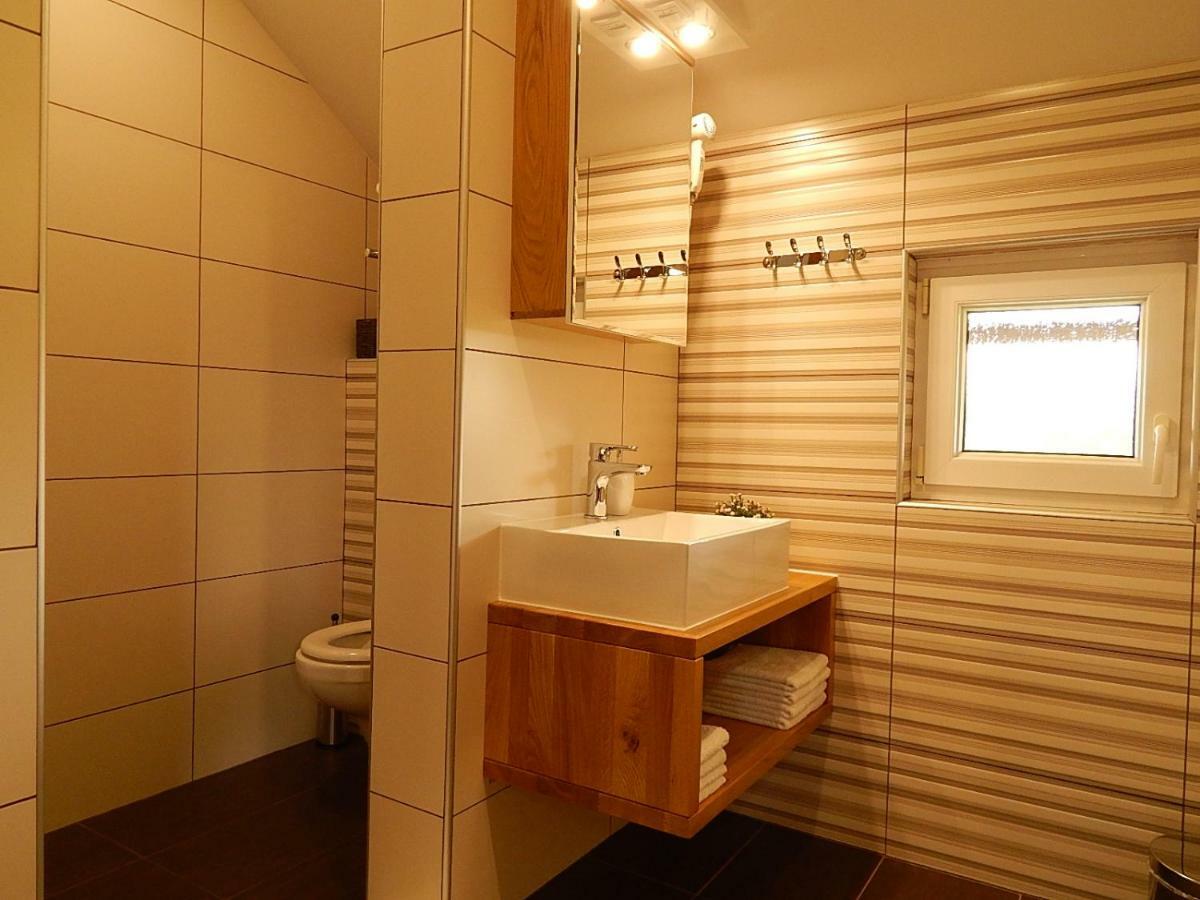 Studio Apartman Lakasa Rakovica Exterior foto